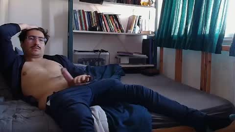 lailaiahr online show from April 22, 2:00 pm