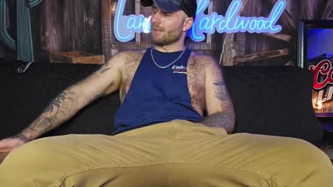 Snapshot of lancehardwood222 chatting on January 3, 1:16 am LANCE online show from January 3, 1:16 am