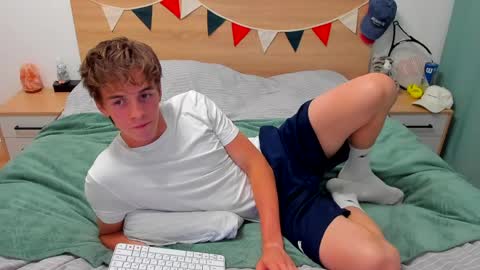 Fandi online show from April 22, 4:01 pm