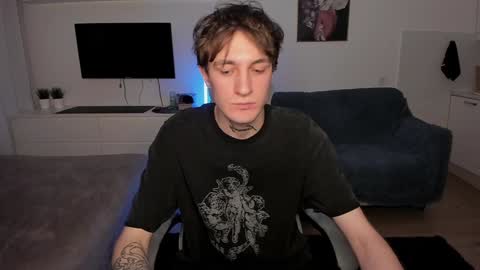 acie online show from December 25, 7:56 pm