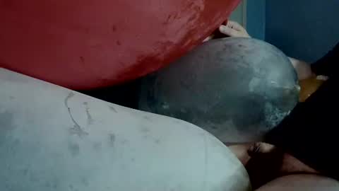 latexchris77 online show from June 10, 6:26 am