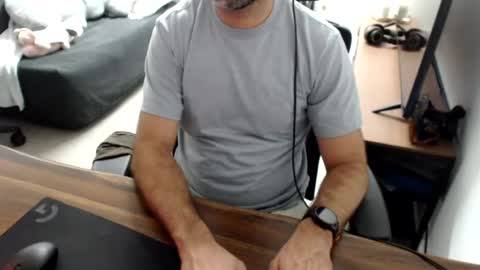 latexdave84 online show from August 1, 3:11 pm