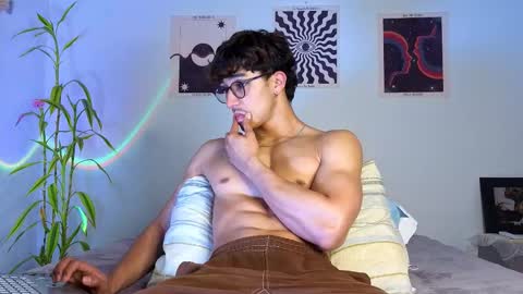 Logan online show from October 20, 11:30 pm