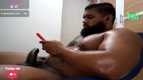 Snapshot of latinhot202423 chatting on February 13, 2:34 am blackBear online show from February 13, 2:34 am