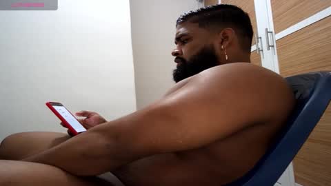 Snapshot of latinhot202423 chatting on February 22, 9:34 am blackBear online show from February 22, 9:34 am
