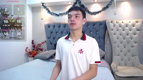 Snapshot of lawford_mike chatting on December 15, 1:32 pm Mike online show from December 15, 1:32 pm