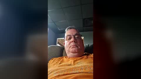 lawnboy62 online show from July 17, 12:23 pm