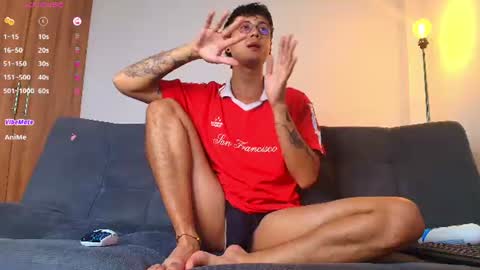 leaneseb online show from July 22, 6:44 pm