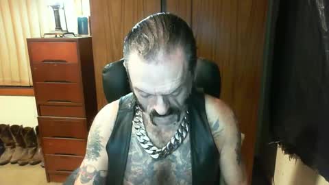leathergreaser online show from March 2, 6:03 pm