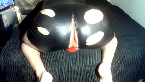 leatherman31 online show from March 16, 9:41 pm