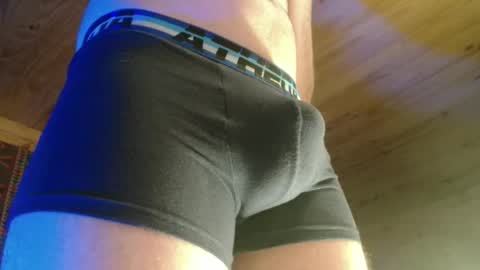 Snapshot of lefrancais33000 chatting on March 2, 6:24 pm Dliciousman online show from March 2, 6:24 pm