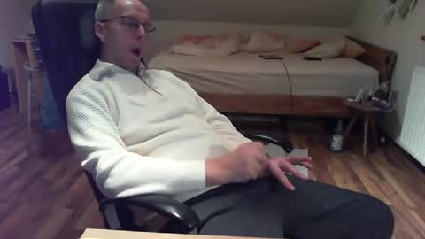 Dave online show from January 18, 4:10 pm