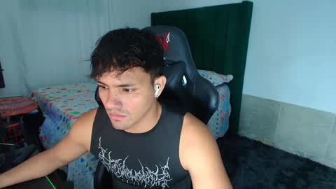  Lei  online show from April 22, 6:30 am