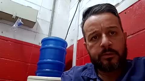 Pequeno Urso online show from January 7, 12:45 am