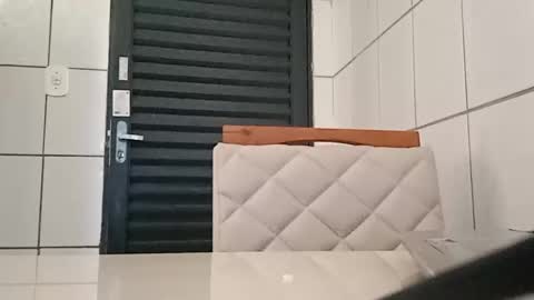 Pequeno Urso online show from December 29, 10:56 am