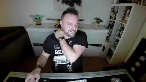 Snapshot of lemouth006 chatting on January 30, 7:37 pm Ange online show from January 30, 7:37 pm