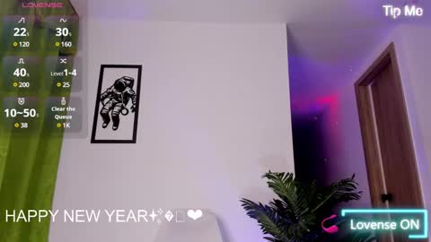 Snapshot of lennercollins_ chatting on January 5, 9:48 am Lenner INDEPENDENT MODEL online show from January 5, 9:48 am