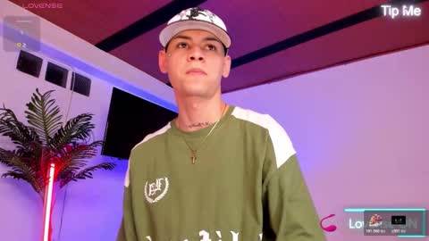 Lenner INDEPENDENT MODEL online show from November 16, 5:53 am