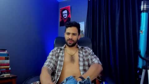 Snapshot of leo_diaz01 chatting on January 24, 3:34 pm Leo Diaz online show from January 24, 3:34 pm