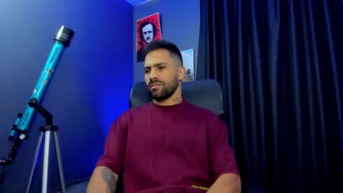 Snapshot of leo_diaz01 chatting on February 14, 5:19 am Leo Diaz online show from February 14, 5:19 am