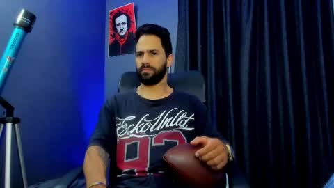 Snapshot of leo_diaz01 chatting on February 10, 12:30 am Leo Diaz online show from February 10, 12:30 am
