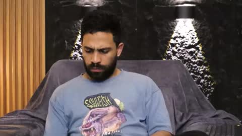 Leo  Diaz online show from February 25, 5:19 am