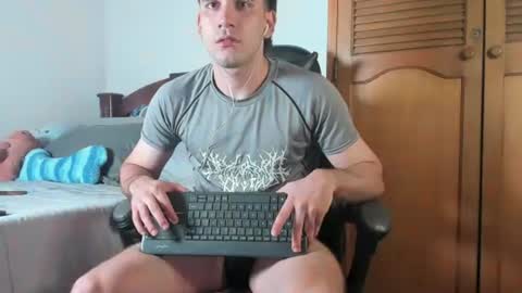 Leo Jones online show from July 30, 11:48 pm