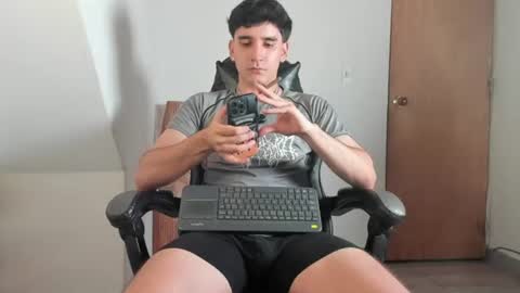 Leo Jones online show from July 8, 12:25 am