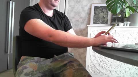 Leofromsweden online show from March 19, 9:01 am