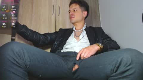 iam leonal online show from July 21, 6:21 pm