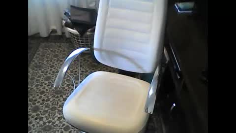 Leo online show from January 10, 11:43 am