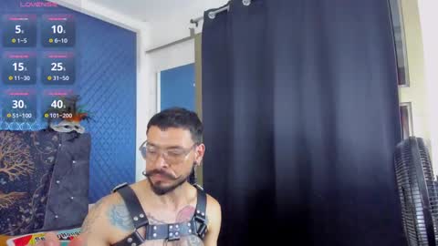 Snapshot of leondevereda_ chatting on February 7, 2:08 am Len online show from February 7, 2:08 am