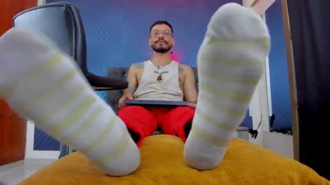 Snapshot of leondevereda_ chatting on January 14, 8:04 pm Len online show from January 14, 8:04 pm