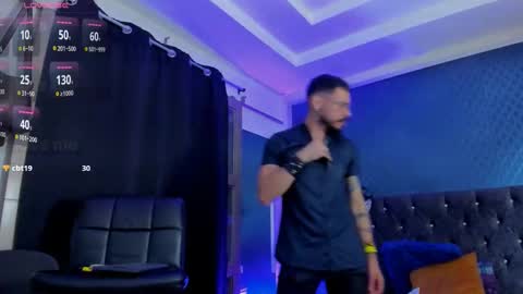 Snapshot of leondevereda_ chatting on January 26, 8:14 am Len online show from January 26, 8:14 am