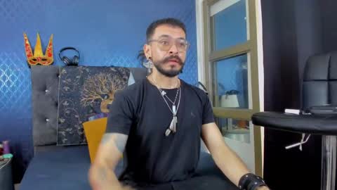 Snapshot of leondevereda_ chatting on February 2, 8:30 pm Len online show from February 2, 8:30 pm