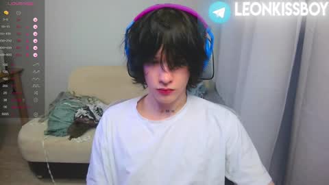 leonkissboy online show from April 10, 12:50 am