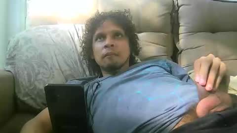 Snapshot of leonnxv chatting on March 5, 11:17 am leonnxv online show from March 5, 11:17 am