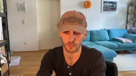 Leon online show from April 23, 12:29 pm