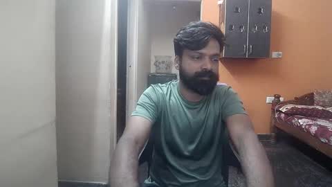 Leo online show from December 12, 3:05 pm