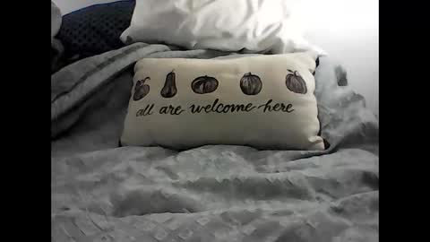 leweylewy online show from January 6, 2:37 am