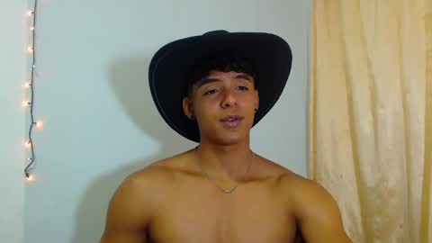 i  am lewis ly EDUARDO MEMDOZA15 online show from April 20, 4:31 pm