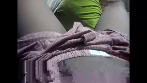 Snapshot of lewiskip chatting on October 9, 8:25 pm lewiskip online show from October 9, 8:25 pm