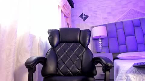 Snapshot of liaamsmiith_ chatting on October 6, 12:32 pm Liam Smith online show from October 6, 12:32 pm