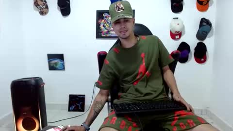 Andres online show from April 21, 10:16 pm