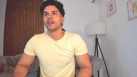 Snapshot of liam_colliins chatting on October 16, 11:51 am Liam Collins online show from October 16, 11:51 am