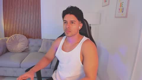 Snapshot of liam_colliins chatting on October 8, 11:47 am Liam Collins online show from October 8, 11:47 am