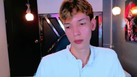 liam_green1 online show from March 9, 8:14 pm