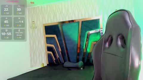 LIAM KLEIN online show from February 18, 11:19 am