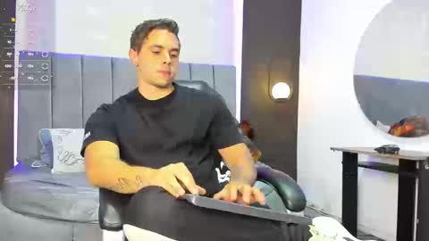 Liam online show from September 8, 9:14 pm