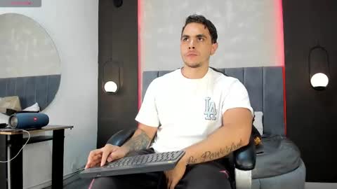 Liam online show from October 10, 10:46 pm